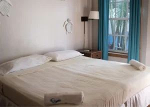 Accommodations Utila Garden Room Bedroom